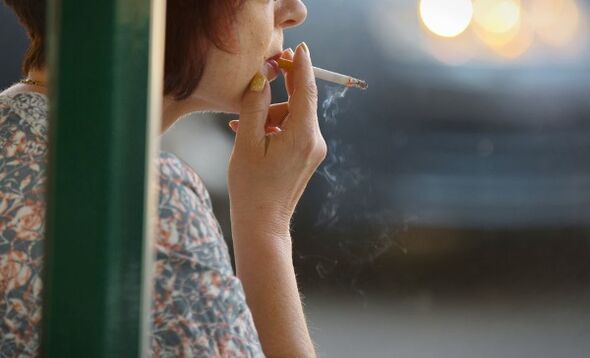 Smoking addiction increases the likelihood of developing osteonecrosis of the thoracic spine