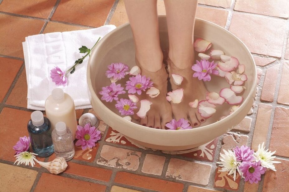 Bathing cures ankle arthritis